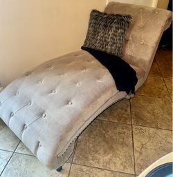 Lounge chair