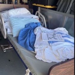 Zenith 9OOOAPS Hospital Bed  Real Good Condition