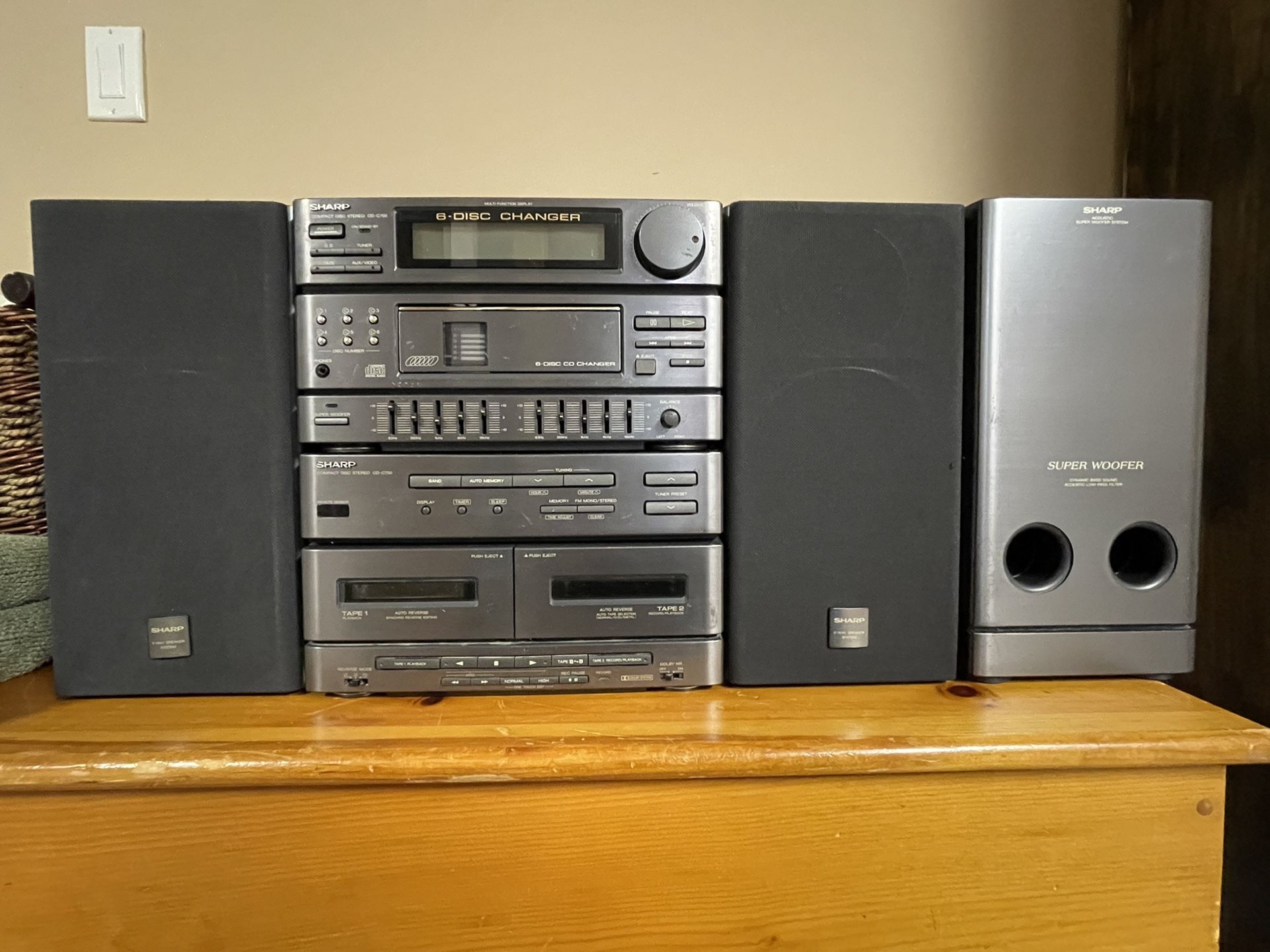 Dorm Room Stereo Mini Component System W/Sub-woofer Sharp CD-C700 Stereo 6 Cd Changer Dual Cassette
