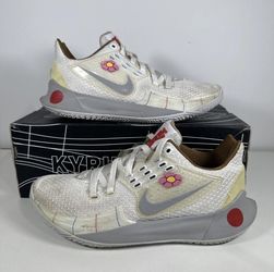 Kyrie Low Sandy Cheeks