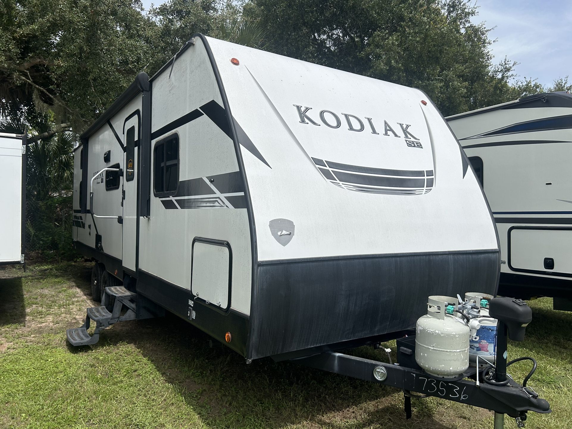 2021 Dutchmen Kodiak SE 27SBH