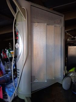 Electric Space Heater with Mesh Guard