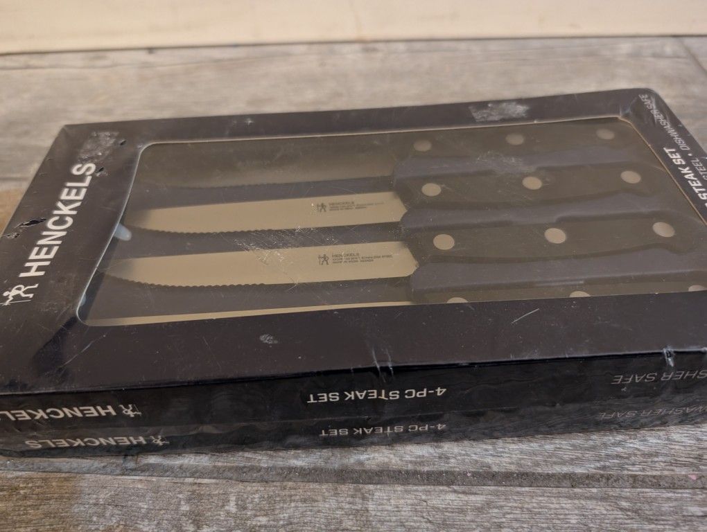 Henckels 8-pc Steak Knife Set - 4.5" Blades !New!