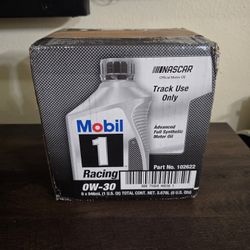 Mobile 1 Advanced Full Synthetic Motor Oil 0W-30 Case of 6