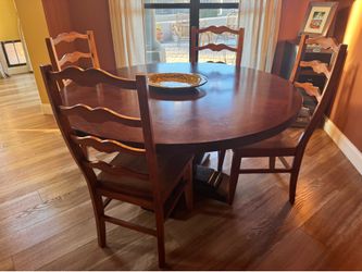 Solid Mahogany 60” Dining Table and Chairs