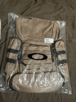 Oakley Urban Ruck Pack