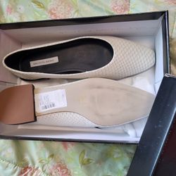 New In Box Saks Fifth Ave Shoes Sz9