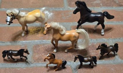 Vintage Grand Champion Mini Horse Lot 