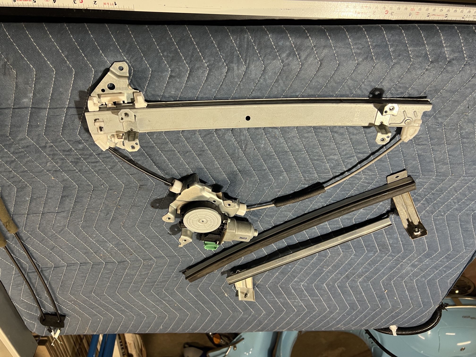 Nissan Juke 2011-17 Window Regulator With Tracks