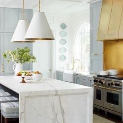  Want a luxury kitchen that will make your guests go “wow”?