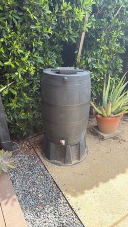 Rain barrel
