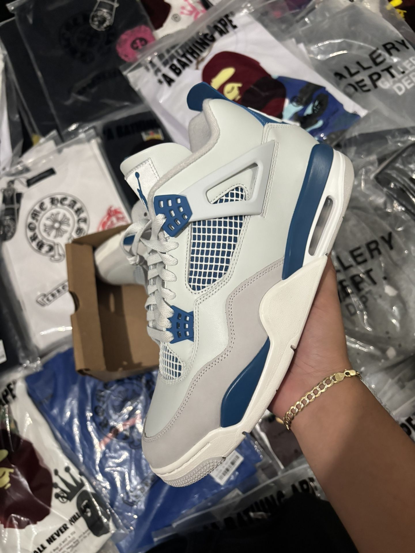 Jordan 4 “Military Blue” 