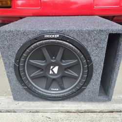 KICKER Subwoofer 12"  1000 W in a ported box Good Condition/ Subwoofer  de excelente calidad 