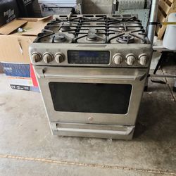 GE Oven/cooktop