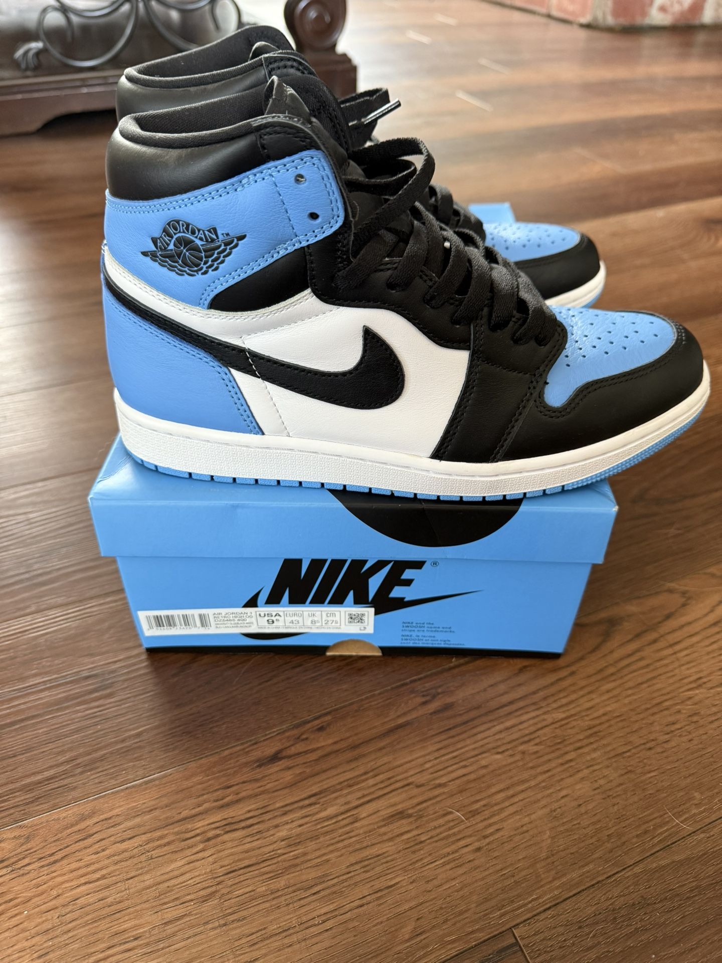 Jordan 1 UNC 9.5