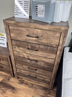 Chest / Dresser