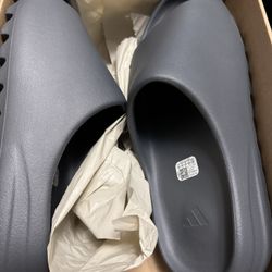 YZY slide made by Adidas 