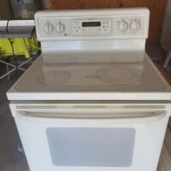 Oven And Stove Slide In.  Includes Power Cord