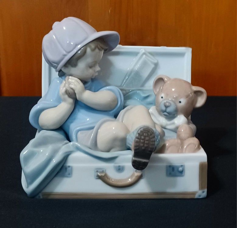 Lladro #6795 My Favorite Place Figurine Boy Suitcase Trunk Teddy Bear Toy Chest