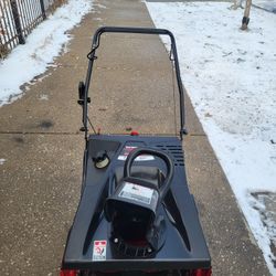 Snowblower Yard Machine In Excellents Conditions 