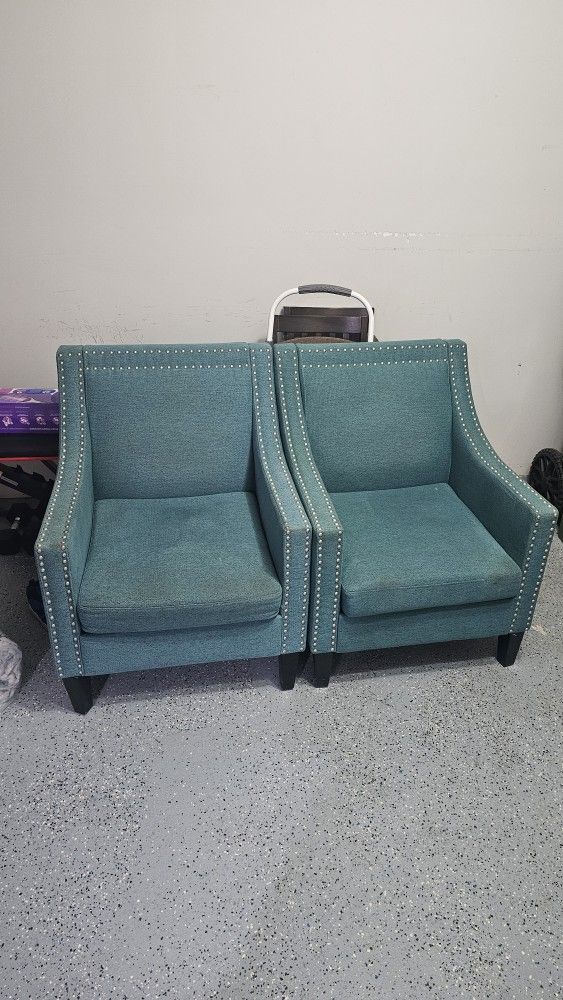 2 FREE Chairs