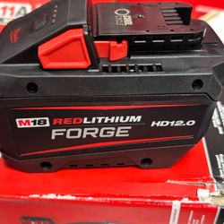 Milwaukee M18 18V Lithium-lon REDLITHIUM FORGE HD 12.0 Ah Battery Pack