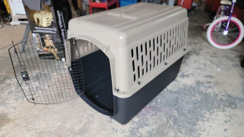 Dog Carrier, Portable Kennel with Cover