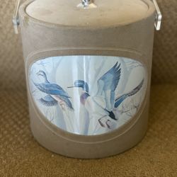 Vintage Ice Bucket, GREAT condition !