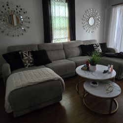Couches/sectional