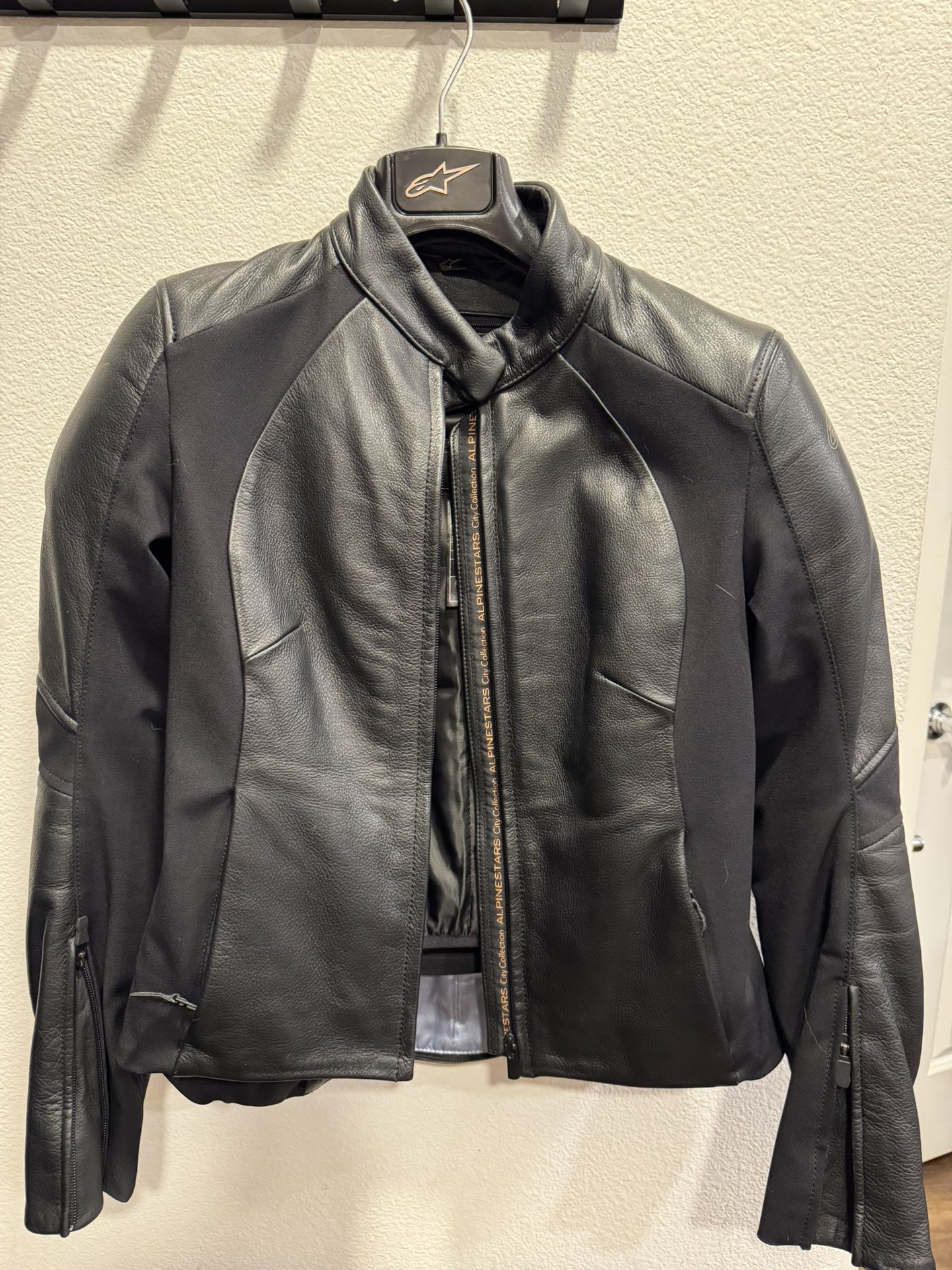 Alpine Star Motorcycle Stella Vila V2 Jacket Women's 6 US 42 EUR