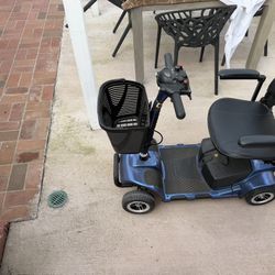Vive 4 Wheel Battery Powered Mobility Scooter