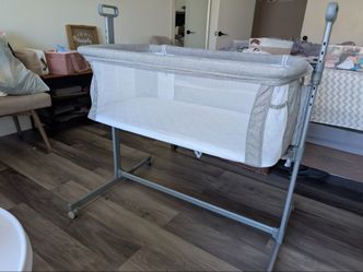 Millard Baby Bassinet Bedside Sleeper