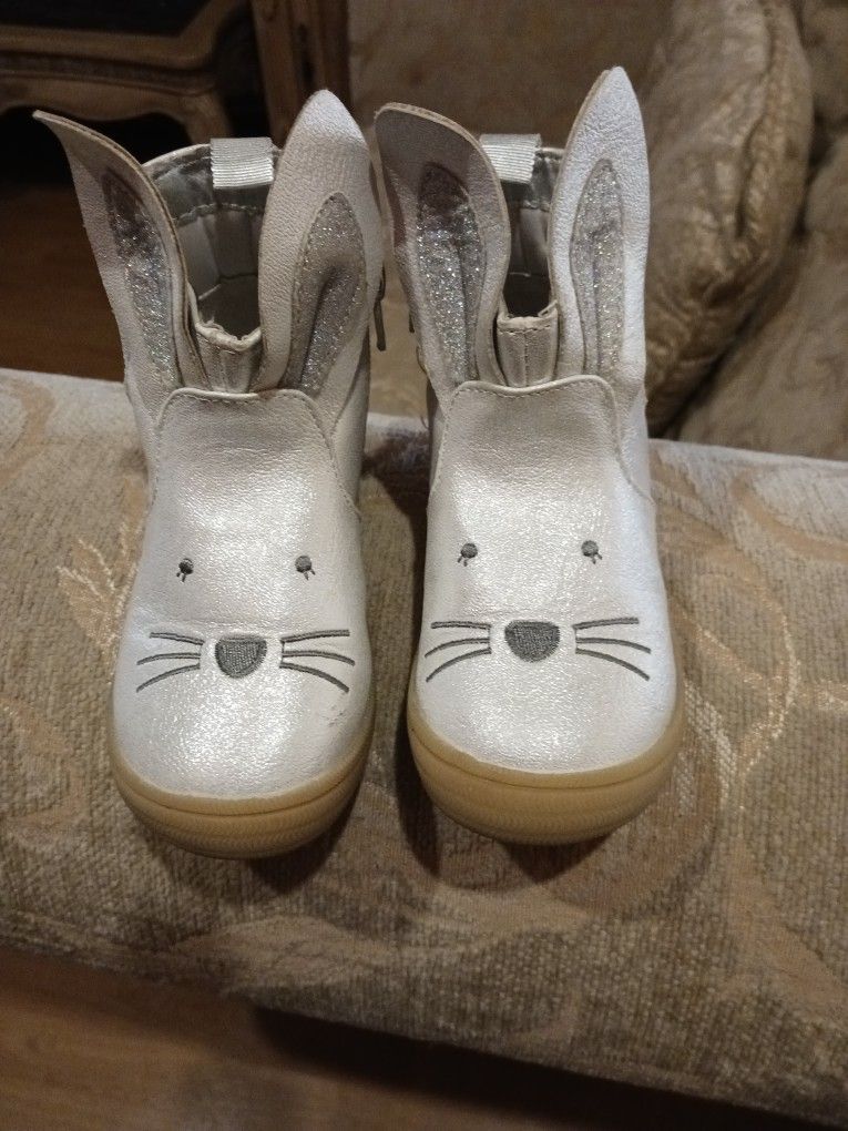 Boots Size 9 Toddler