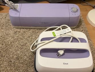 Cricut Explore Air 2 and Cricut EasyPress with vinyl/htv