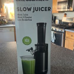 Compact, A Slow Juicer. asking  $25
