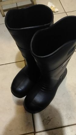 Rubber boots 12