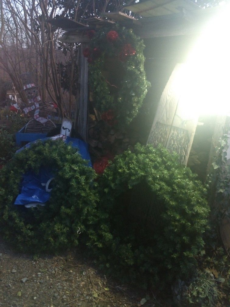 Large Christmas Wreaths