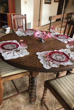 English antique burley twist table with 4 chairs one leaf extension