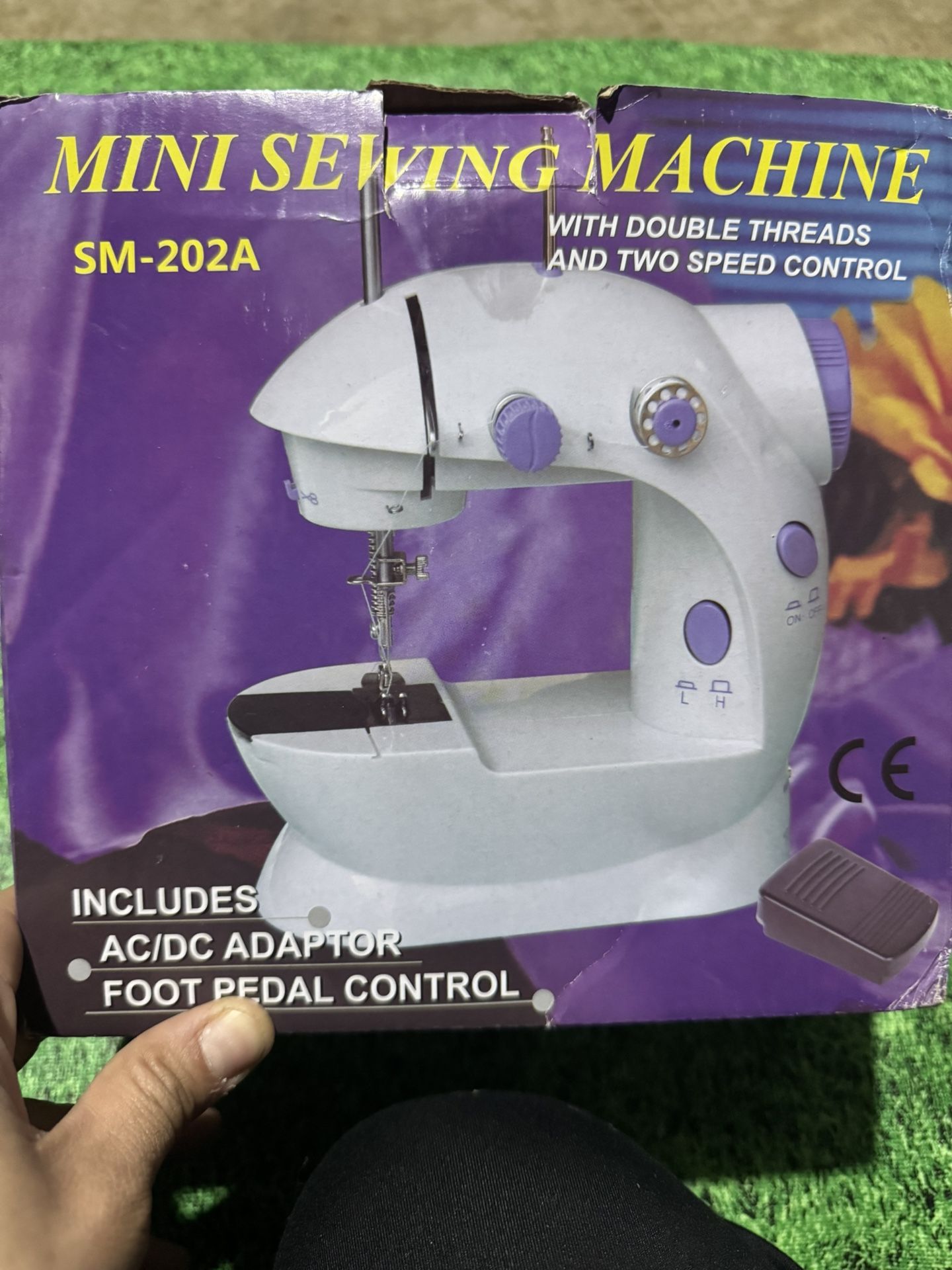 Mini Sewing machine