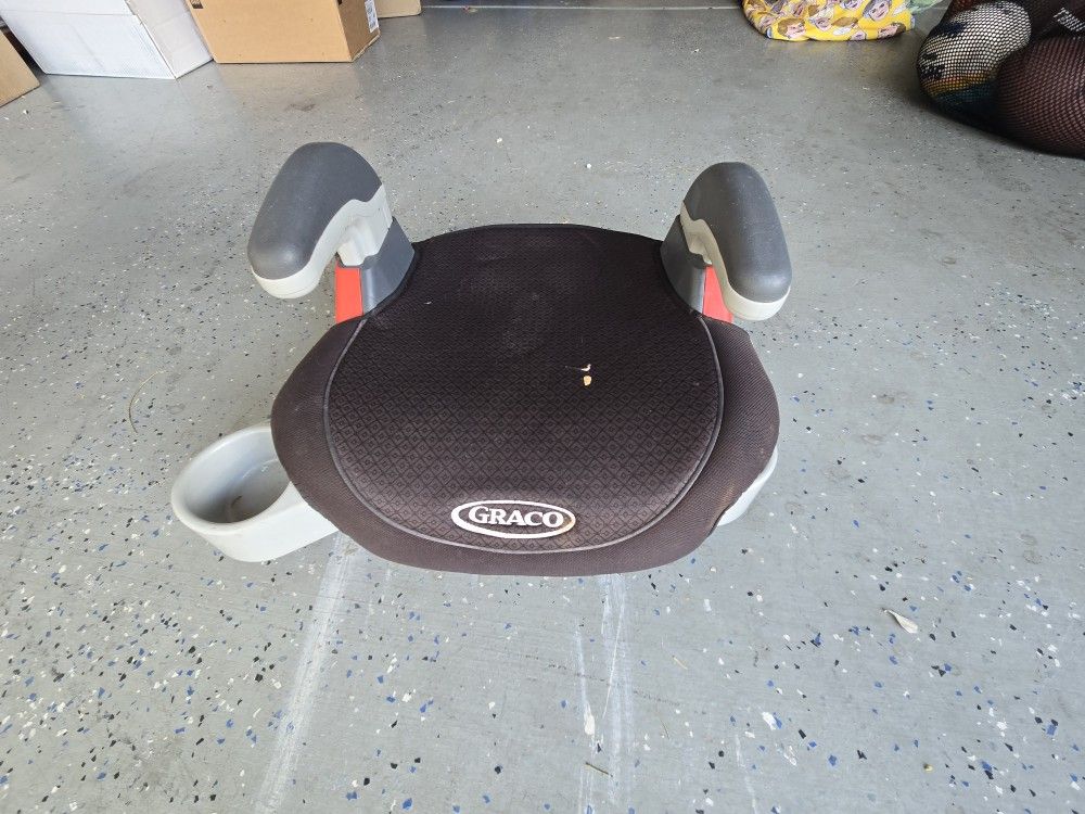 2 Graco Car Booster Seats