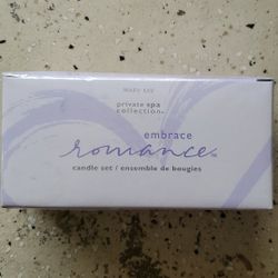 Mary Kay Embrace Candle Set