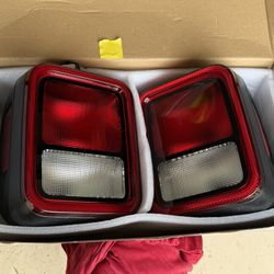2025 Jeep Gladiator Tail Lights 