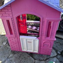 Little Tikes Piny Outdoor House
