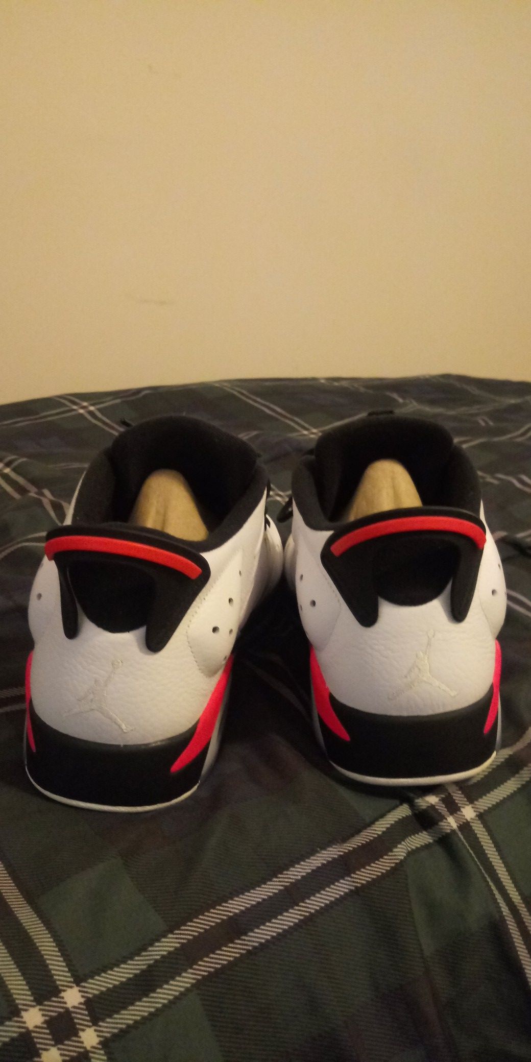 Nike air jordans 6s.... (Size14) New !!!