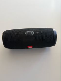 JBL charge4 speaker