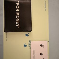 Off  White Foldable Clip Wallet