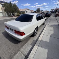 1998 Lexus LS 400