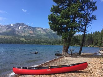Old Town Discovery 169 Canoe – Excellent Condition