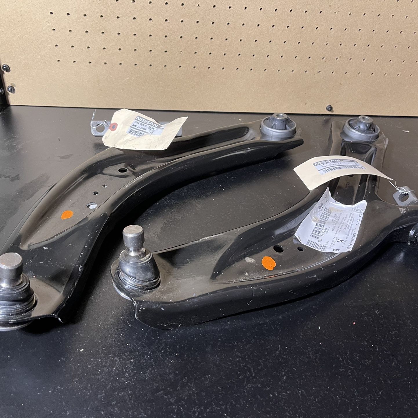 2014 Nissan Rogue Control Arms (OEM/NEW)