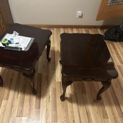 Two End Tables Antique Look, Excellent Condition $80obo